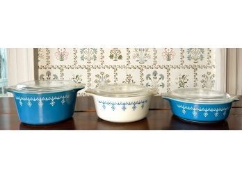 (3) PIECES VINTAGE COVERED PYREX COOKWARE