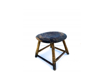 PAINTED ROUND TOP CHILD`S STOOL