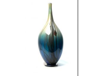 FINELY EXECUTED STUDIO ART GLASS VASE