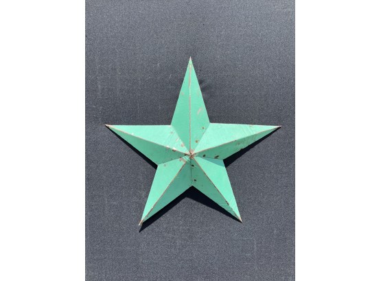 GALVANIZED STEEL FIVE POINT STAR IN GREEN PAINT
