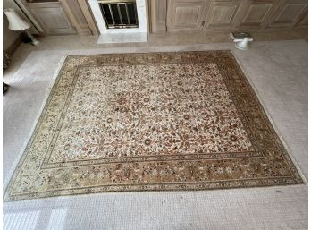 FINE QUALITY PERSIAN ROOM-SIZED RUG