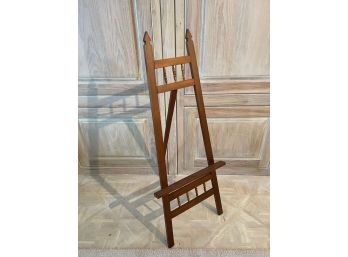 WOODEN TABLE TOP EASEL