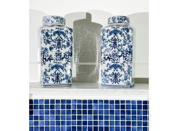 DECORATIVE BLUE & WHITE CHINESE STLYE CONTAINERS