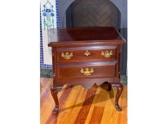 SUMTER CABINET CO (2) DRAW QUEEN ANNE STYLE STAND