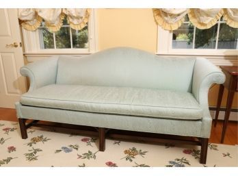 ETHAN ALLEN CHIPPENDALE-STYLE MAHOGANY SOFA
