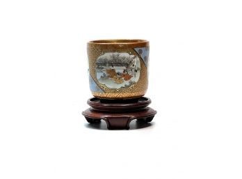 FINELY DECORATED JAPANESE SATSUMA CUP