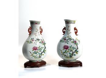 PAIR OF CHINESE PORCELAIN MANTEL VASES