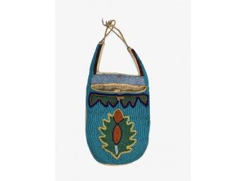NATIVE AMERICAN INDIAN BEADED POUCH