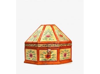FAR EAST INDIAN HAND PAINTED OCTAGONAL BOX