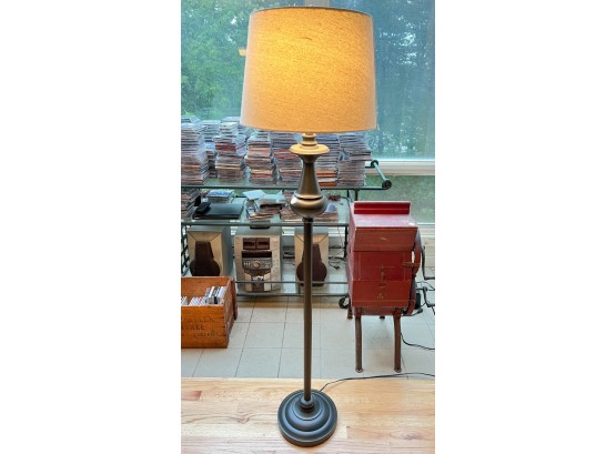 FLOOR LAMP with VASIFORM STYLE