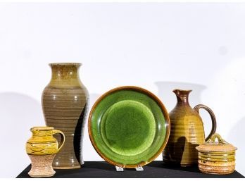 (5) PIECES OF ART POTTERY