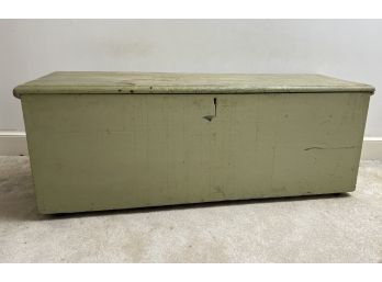 (6) BOARD CHEST in GREEN / GREY PAINT