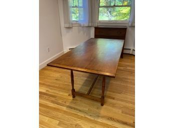 BENCH MADE WILLIAM & MARY STYLE TAVERN TABLE