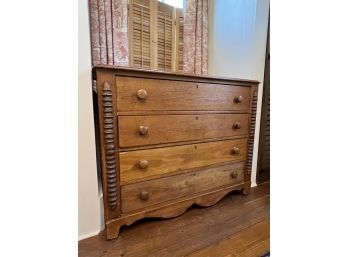 COTTAGE PINE (4) DRAWER CHEST with SPOOL COLUMN