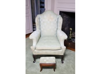 QUEEN ANNE STYLE MAHOGANY EASY CHAIR