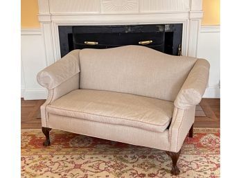 CHIPPENDALE STYLE CAMELBACK SETTEE w MAHOGANY LEGS