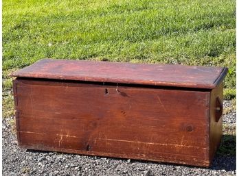 PAINTED (6) BOARD DOVETAILED BLANKET BOX
