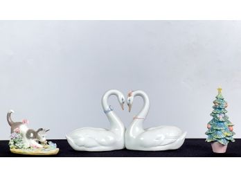 (3) PIECE LLADRO FIGURAL GROUPING w SWANS