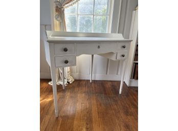 (Early 20th c) FRENCH VANITY / DRESSING TABLE