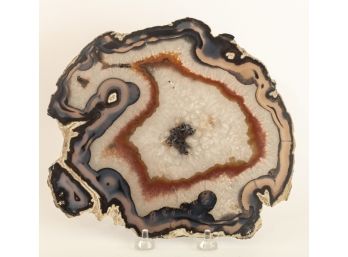 CROSS SECTION OF A MINERAL SPECIMEN