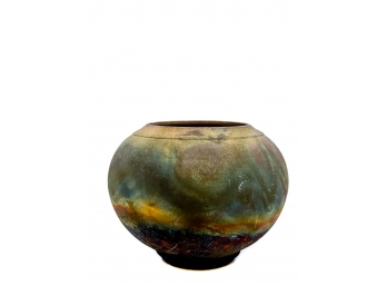 RAKU FIRED & SIGNED BULBOUS FORM FOOTED POTTERY VASE