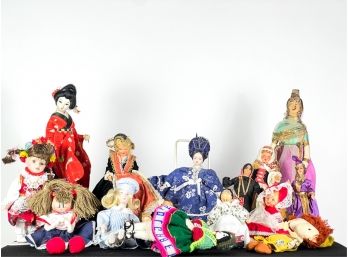 GROUPING OF VINTAGE DOLLS