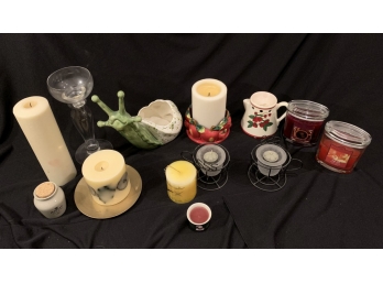 LOT OF VARIOUS CANDLES AND HOLDERS
