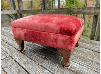 QUEEN ANNE STYLE UPHOLSTERED FOOTSTOOL