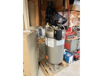 CAMPBELL HAWFIELD 7 1/2 HP 80 GAL AIR COMPRESSOR