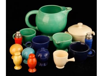 GROUPING OF FIESTAWARE SERVING PIECES