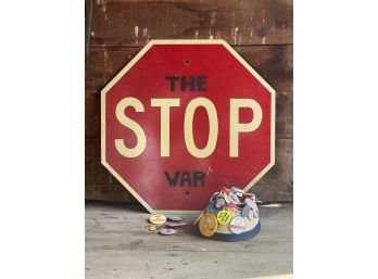 VINTAGE VIETNAM STOP THE WAR PROTEST & BUTTONS