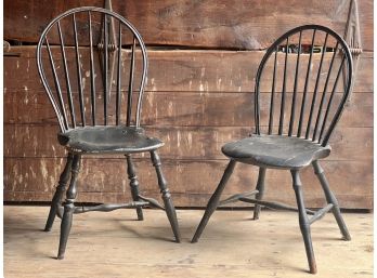 (2) BOW BACK WINDSOR SIDE CHAIRS in BLACK PAINT