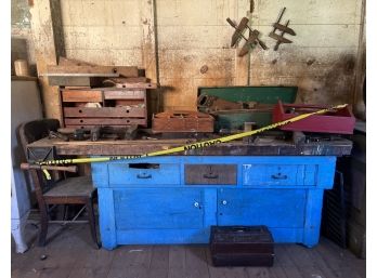 PICKERS CHOICES BLUE WORKBENCH & TOOLS