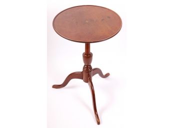 FEDERAL PERIOD DISH TOP CT WALNUT CANDLESTAND