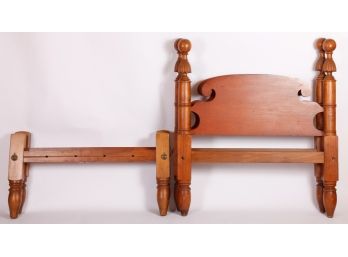 PAIR of (Mid 19th c) AMERICAN CLASSICAL MAPLE BEDS