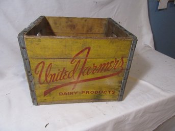 United Farmers Wooden Dairy Products Box