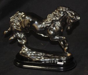 110. Platinum Majesty Horse Figure