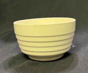 32. Vintage Pottery Ribbed Bowl