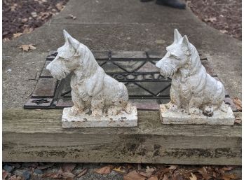 177.Decorative Cast Iron Scotty Dogs (2)
