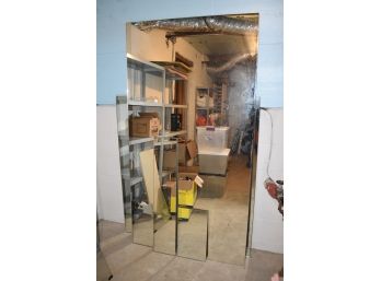 113. Varrying Size Mirror Panels (4)