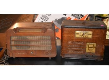 62.Antique  Tube Radios (2)