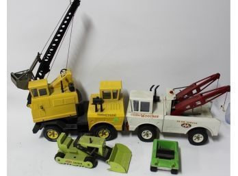 252. Collectors Lot Of Tonka Trucks (4)