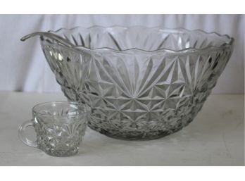 225.Punch Bowl And Glasses (9)