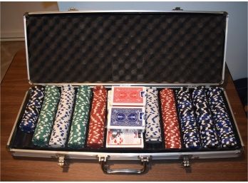 209. Poker Chips In Case