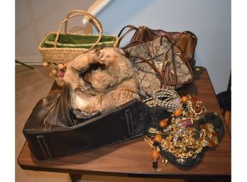 221. Dealers Lot Of Womens Accessories: Purses Belts And Fur Hat