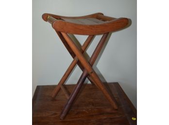 103. Small Wooden Folding Stool/stand