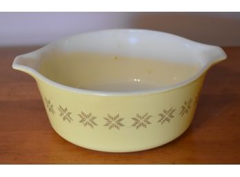 30. Pyrex Town And Country Bowl