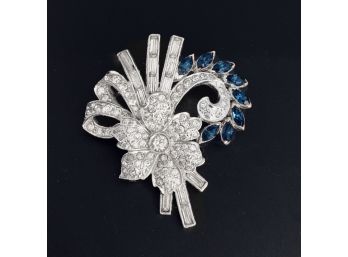 Can't Believe This Pin Isn't Signed!? Classic 1940s Rhodium-Plate & Rhinestone Brooch