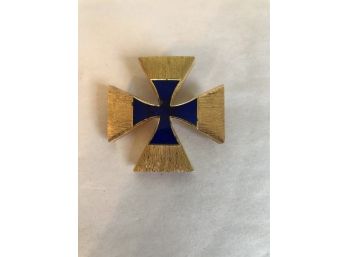 Vintage Baron Cross Pin