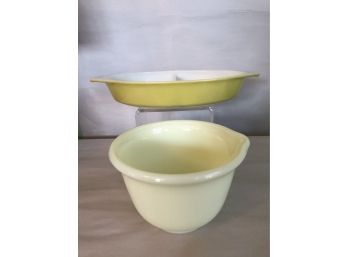 2 Vintage Bowls One Pyrex And The Other Mckee
